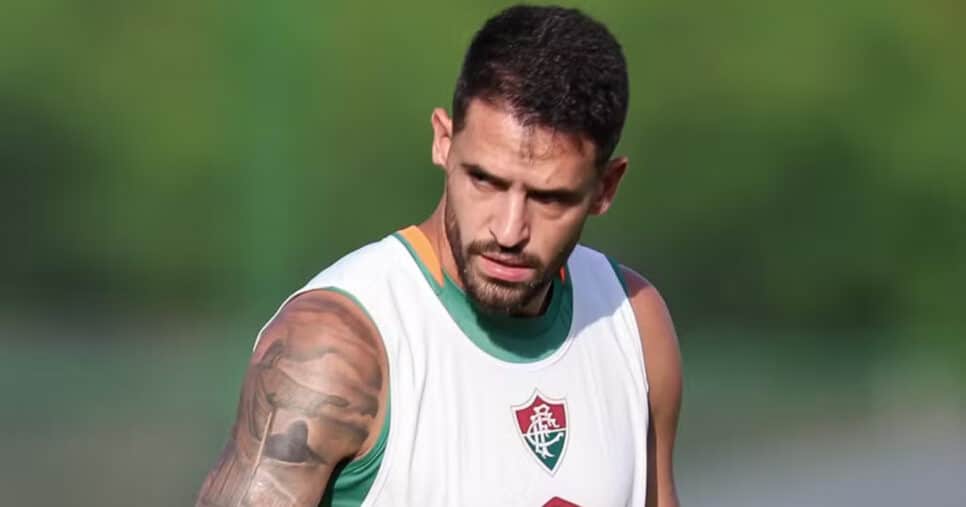 Renato Augusto em treino antes de rescindir com o Fluminense — Foto: Marcelo Gonçalves/FFC