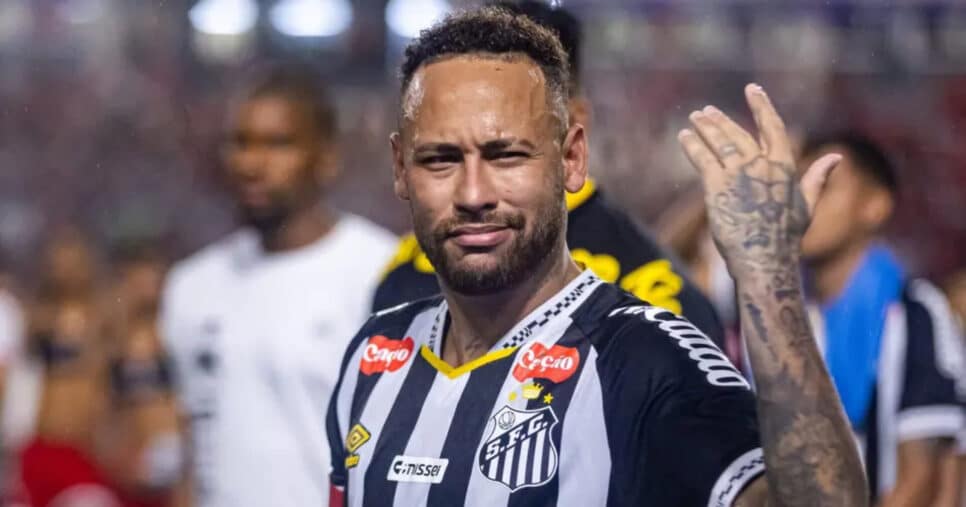 Neymar tem novo veredito no Santos (Foto: Itawi Albuquerque/AGIF)
