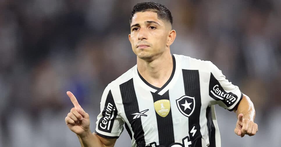Savarino no Botafogo (Foto: Vitor Silva)