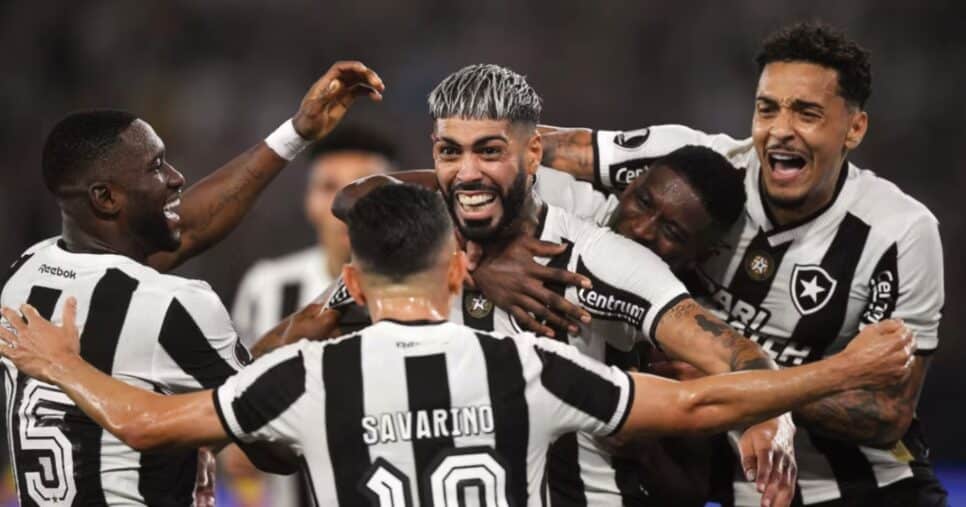 Vaza pacotão de 4 reforços do Botafogo e - (Montagem / TV FOCO)