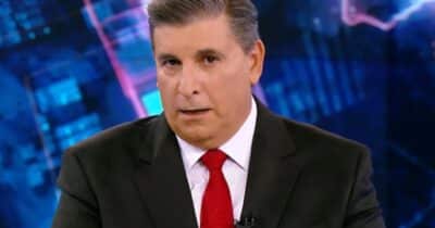 Lembra do Carlos Nascimento, âncora do SBT Brasil? Ele vive nesta situação após saída da TV (Foto: Reprodução/ Internet)