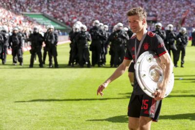 Müller tem 12 títulos da Bundesliga com o Bayern de Munique — Foto: Getty Images