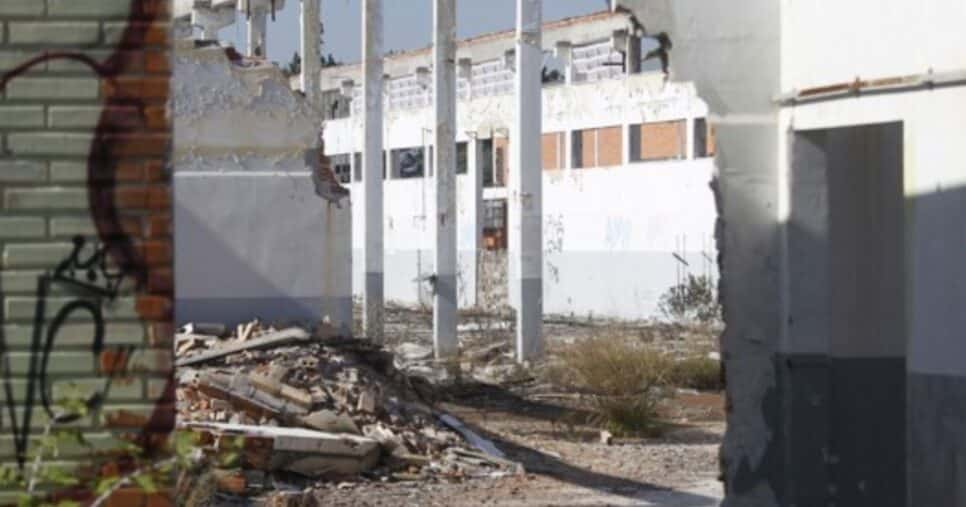 Estado de uma parte da fábrica da Todeschini Alimentos (Foto: Reprodução/Internet)