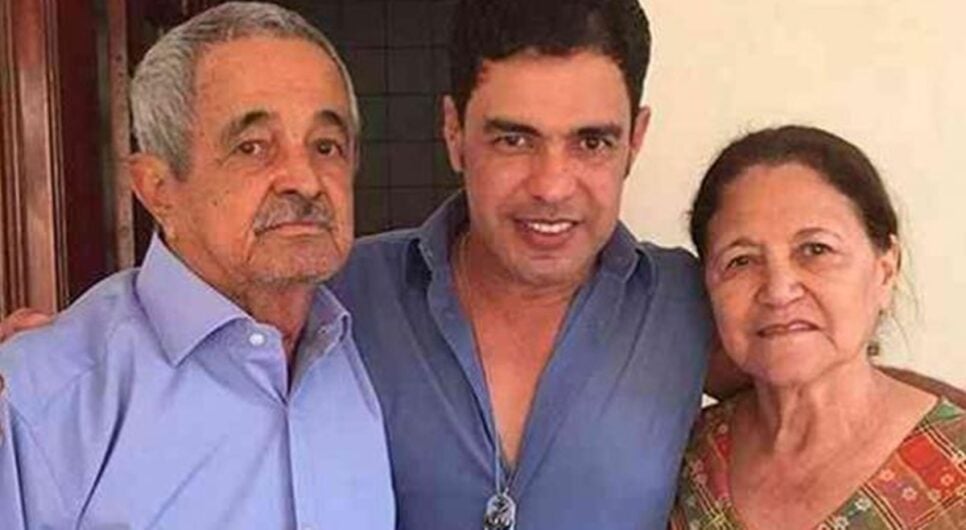 Pai do cantor chega com carta psicografada com recado a Leninha, sua esposa (Foto: Reprodução/ Internet)