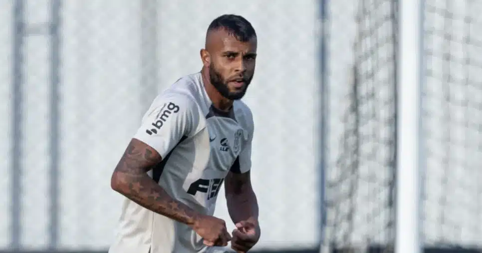 Alex Santana está fora do Corinthians - Foto: Internet