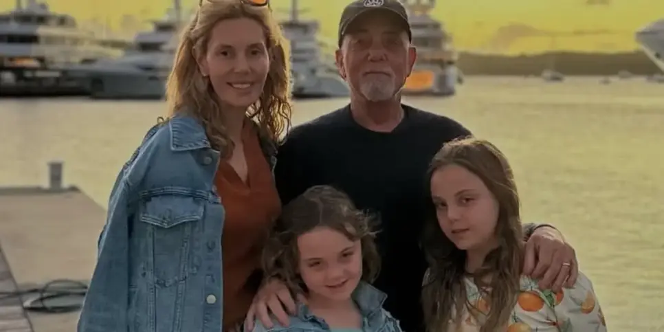 Alexis Roderick, Billy Joel e filhas (Foto: Reprodução / Instagram) 