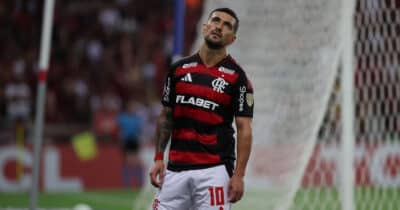 Arrascaeta pode ganhar dupla no Flamengo (Foto: Wagner Meier/Getty Images)