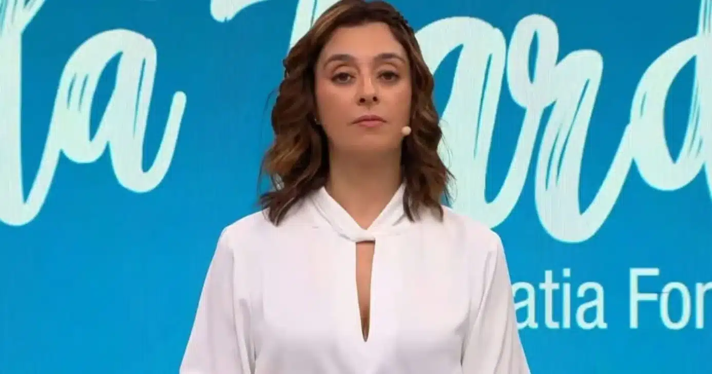http://tvfoco.uai.com.br/wp-content/uploads/2015/05/Daniela-Mercury.jpg