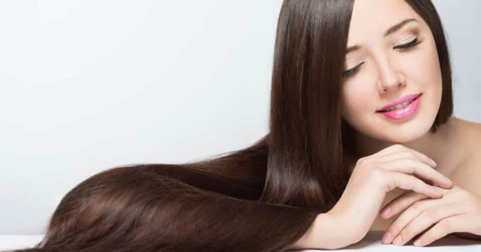 Descubra como deixar o cabelo liso sem agredir os fios (Foto: Reprodução/ Internet)