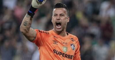 Fábio tem veredito no Fluminense (Foto: Marcelo Gonçalves - FFC)