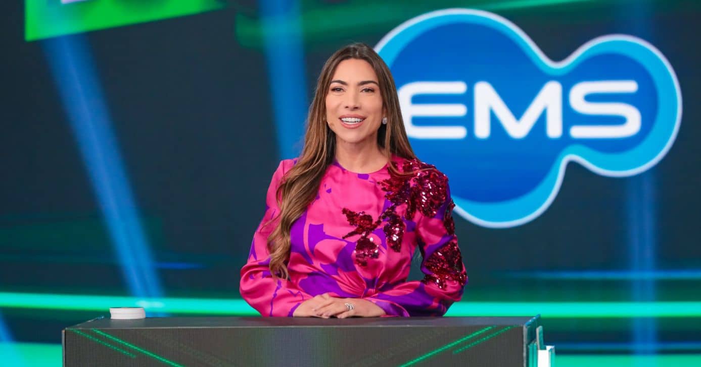 http://tvfoco.uai.com.br/wp-content/uploads/2015/05/Daniela-Mercury.jpg