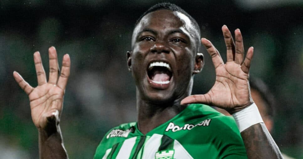 O famoso jogador de futebol, Marino Hinestroza (Divulgação/X @nacionaloficial)