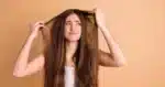 Óleo para cabelo com frizz (Foto: Reprodução)