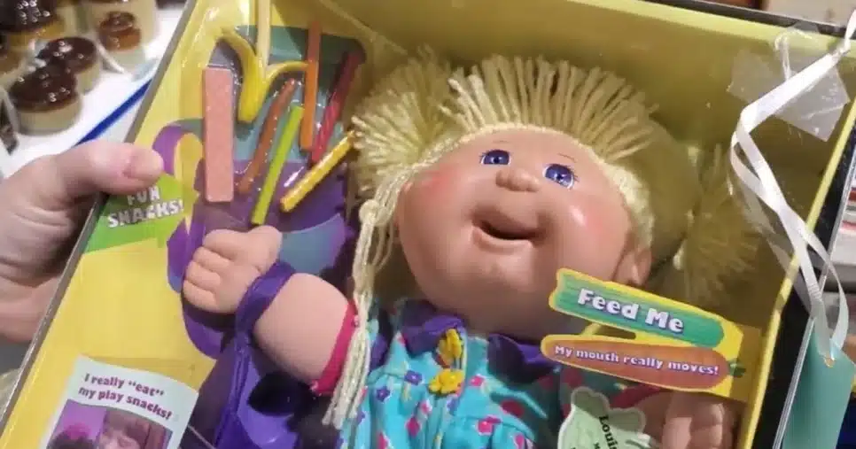 Snacktime Cabbage Patch Doll   (Foto: Reprodução) 