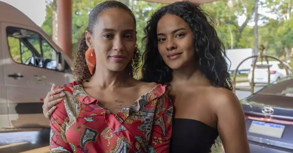 Taís Araújo e Bella Campos em Vale Tudo (Foto: Reprodução)