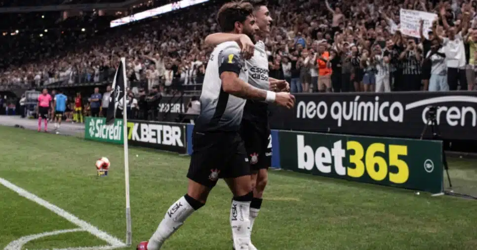 Yuri Alberto e Breno Bidon