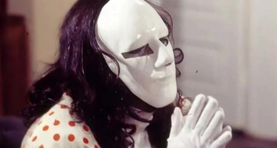 O mascarado deixou crianças apavoradas em todo o mundo (Foto: Reprodução/ Globo)