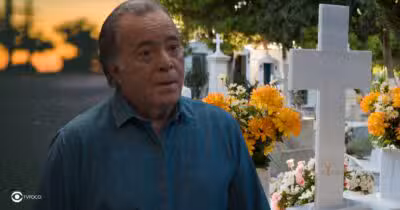 Abel e cemitério em Dona de Mim (Foto: Reprodução / Globo / Montagem TV Foco)