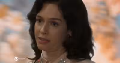 Anita em Garota do Momento (Foto: Reprodução / Globo / Montagem TV Foco)