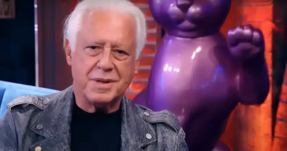 O ator veterano expôs prisão por item em bagagem (Foto: Reprodução/ Lady Night/ Multishow)
