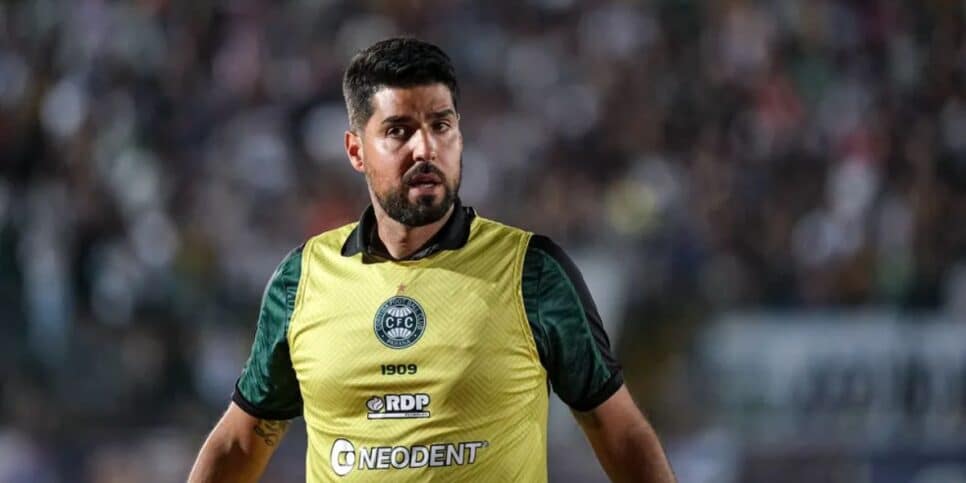 António Oliveira quando estava no Coritiba (Reprodução: Guilherme Griebeler)