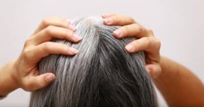 Tinta natural escurece até a raiz do cabelo branco - Foto: Internet