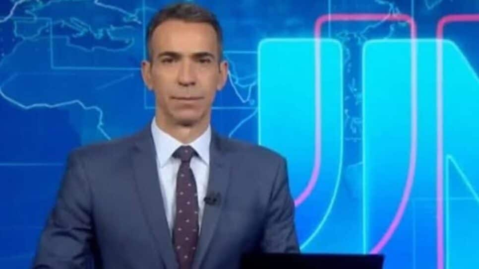 César Tralli no comando do Jornal Nacional (Foto: Reprodução/ Globo)