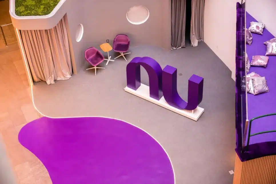 Nubank continua em total crescimento em 2025 (Foto Reprodução/IstoéDinheiro)