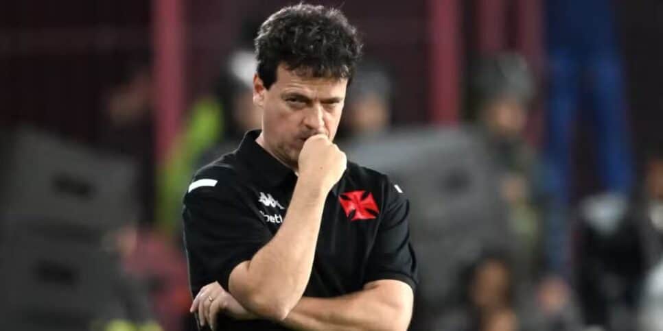 Fernando Diniz confirmou que o desejo de Coutinho é ficar no Vasco (Reprodução: AFP)