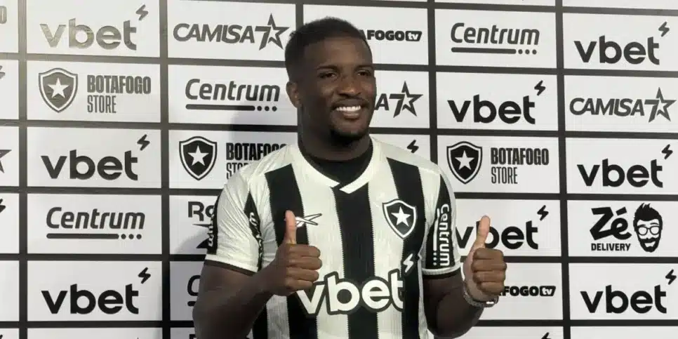 O atacante chegou com grandes expectativas (Reprodução: Isabelle Favieri)