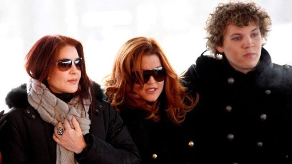 Priscilla, Lisa Marie e Benjamin, em 2010 (Foto: Reprodução/ Internet)