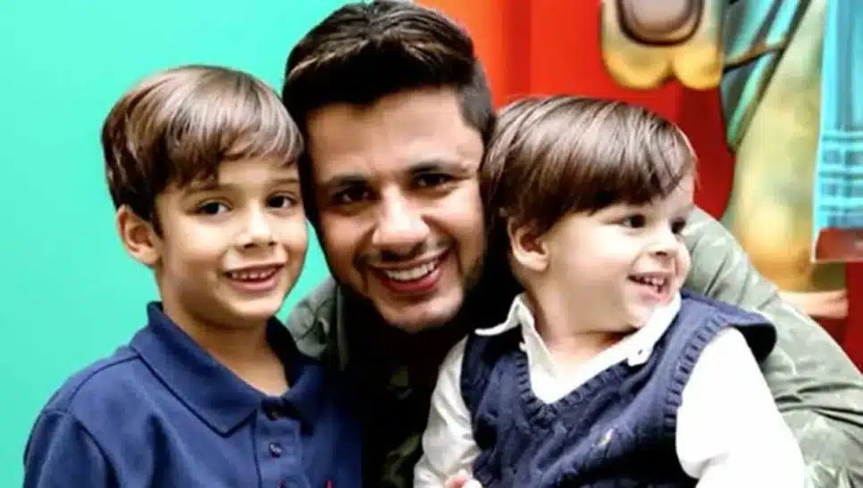 Os herdeiros do sertanejo com 6 e 2 anos (Foto: Reprodução)