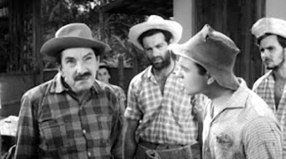 O ator em cena no seu primeiro filme com Mazzaropi, que lhe deu oportunidade (Foto: Reprodução/ Internet)