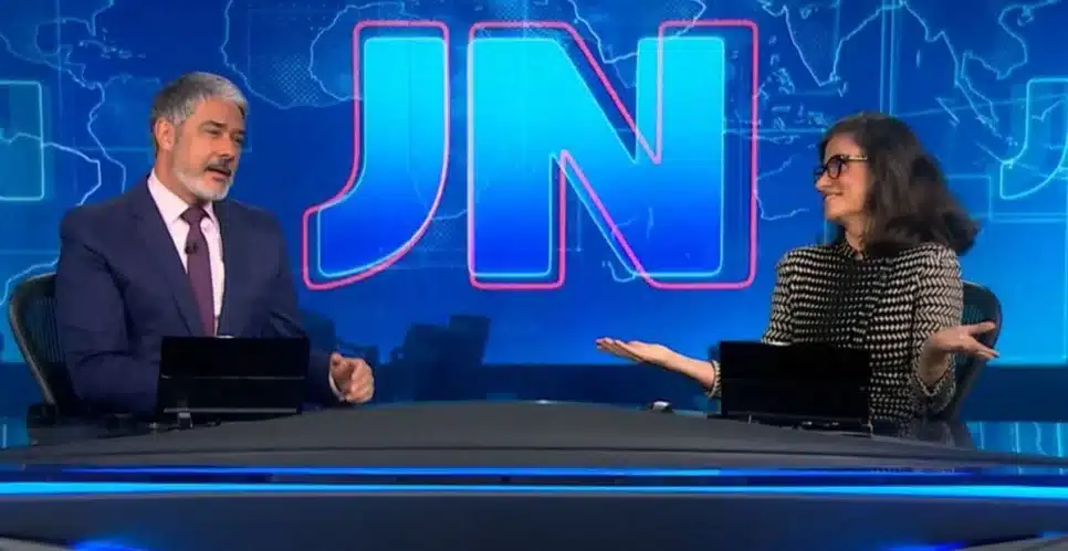 Em 2025, Bonner Renata Vasconcellos ancoram o Jornal Nacional (Foto: Reprodução/ Globo)
