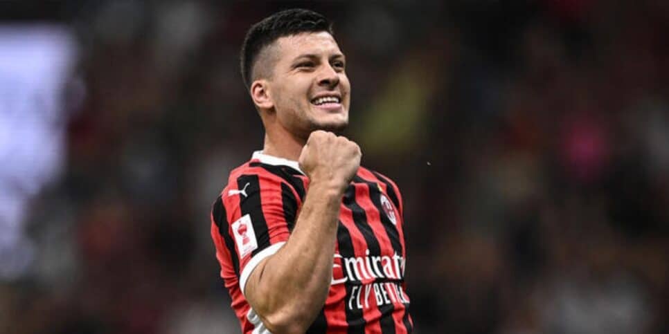 Jovic encerrará o contrato com o Milan (Reprodução: Instagram)