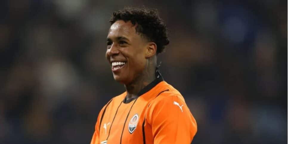 Atualmente o jovem defende o Shakhtar Donetsk (Reprodução: Instagram)
