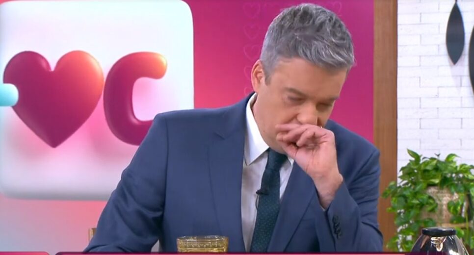 Jornalista fica embargado ao relembrar cobertura no tsunami do Japão, em 2011 (Foto: Reprodução/ Globo)