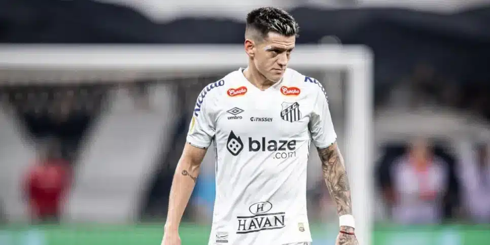 Léo Godoy deixou o Santos após marcar um gol (Reprodução: Raul Baretta)