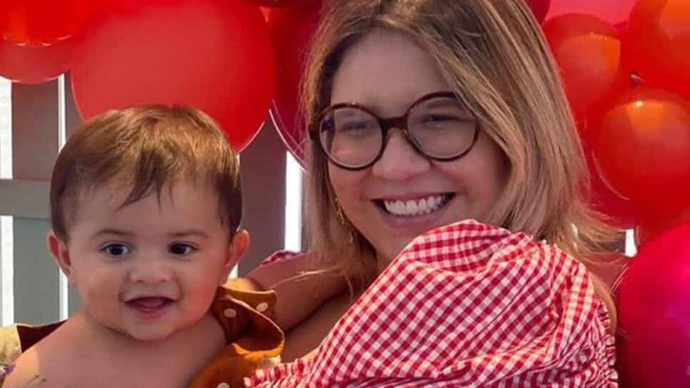 Marília Mendonça com seu filho (Foto: Reprodução/ Instagram)