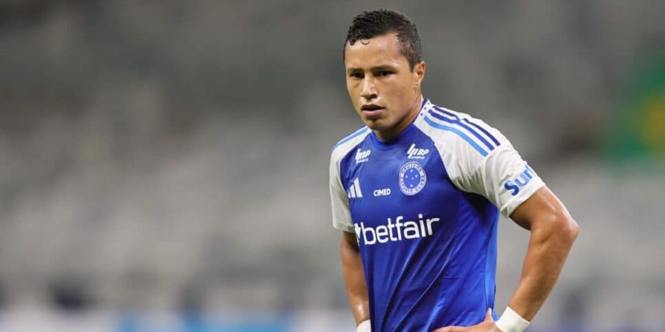 O lateral-esquerdo ainda pertence ao Cruzeiro (Reprodução: Gilson Lobo)