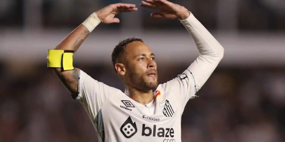 Neymar afirmou que não jogará no Brasil que não seja no Santos (Reprodução: Carla Carniel)