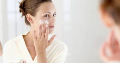 Esse produto acaba com as rugas sem gastar com procedimentos - Foto: Internet