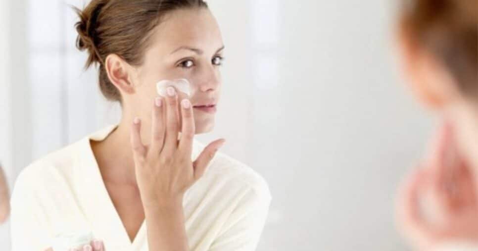 Esse produto acaba com as rugas sem gastar com procedimentos - Foto: Internet