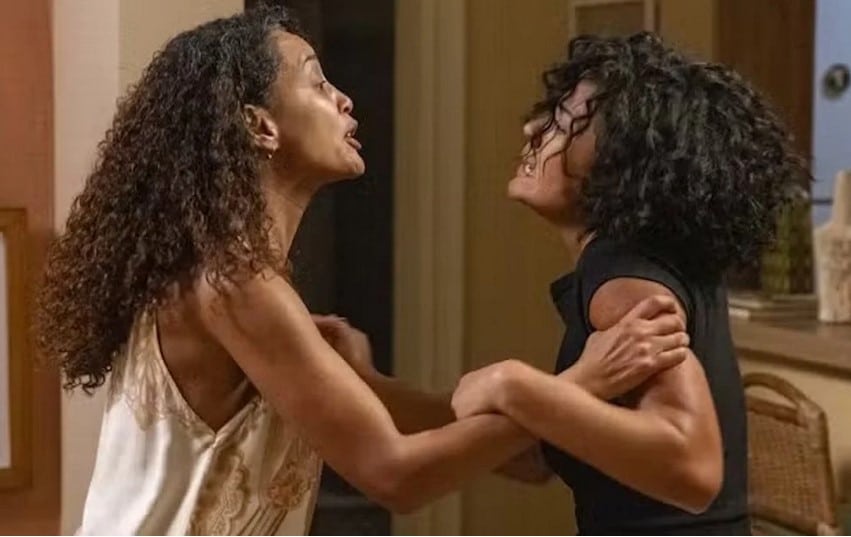 Raquel (Taís Araujo) vai partir para cima de Maria de Fátima (Bella Campos) em Vale Tudo (Foto: Reprodução / Globo)