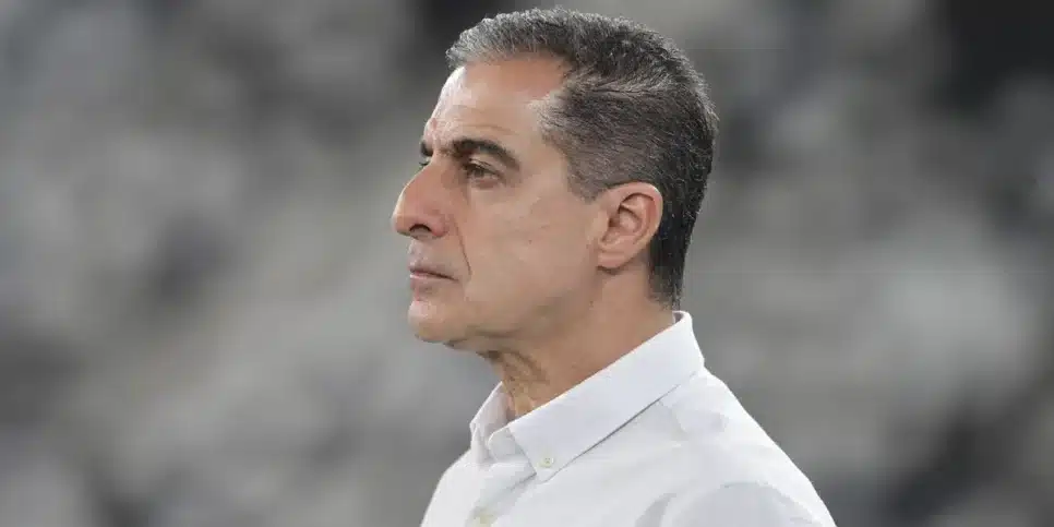 Renato Paiva ansioso com a chegada do argentino (Reprodução: Thiago Ribeiro)