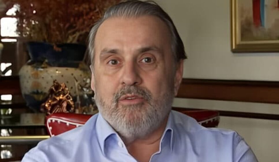 Vidente Robério de Ogum prevê fim, fracasso e acoselha apresentadora (Foto: Reprodução/ Internet)