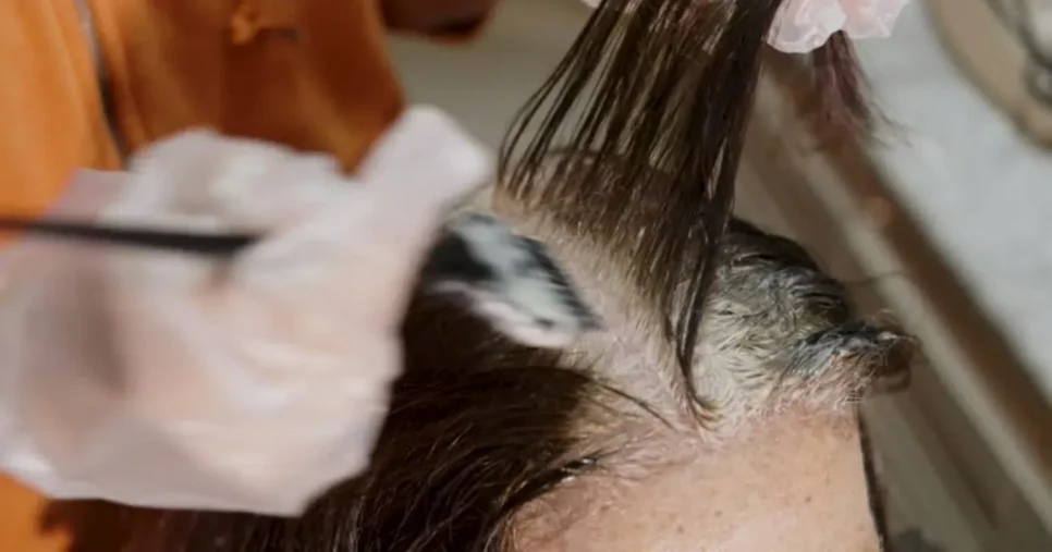 Tenha esses hábito e veja seu cabelo mudar (Foto: iStock)