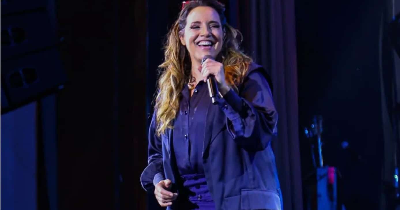 Ana Carolina paralisa show às pressas e detona equipe ao vivo - Foto: Montagem