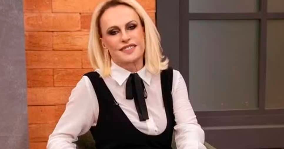 http://tvfoco.uai.com.br/wp-content/uploads/2015/05/Daniela-Mercury.jpg
