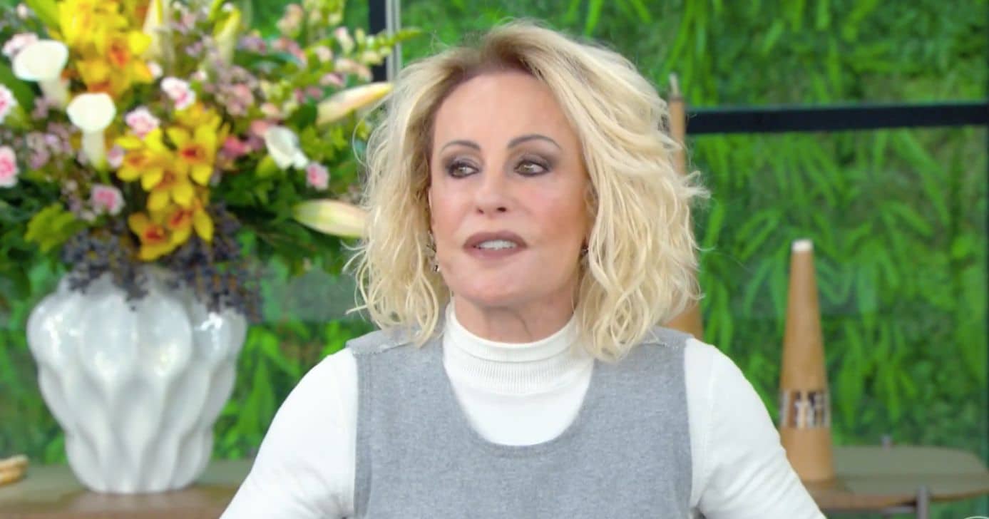 http://tvfoco.uai.com.br/wp-content/uploads/2015/05/Daniela-Mercury.jpg